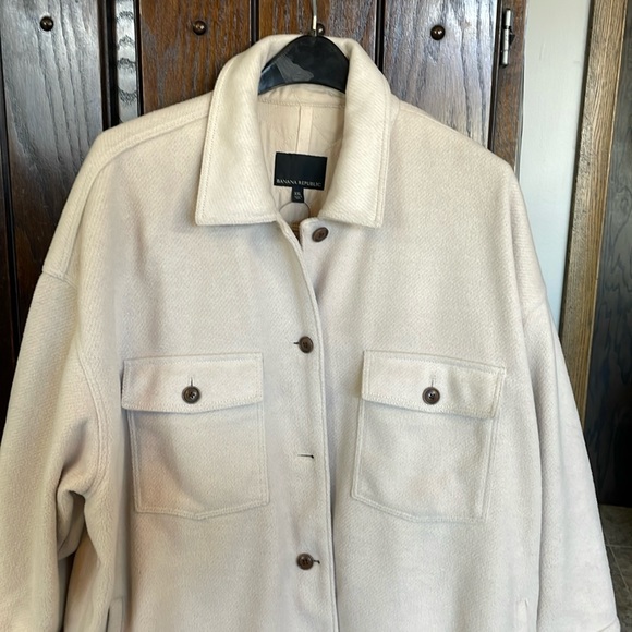 Banana republic barn jacket! Beautiful neutral color! NWT - Picture 3 of 8